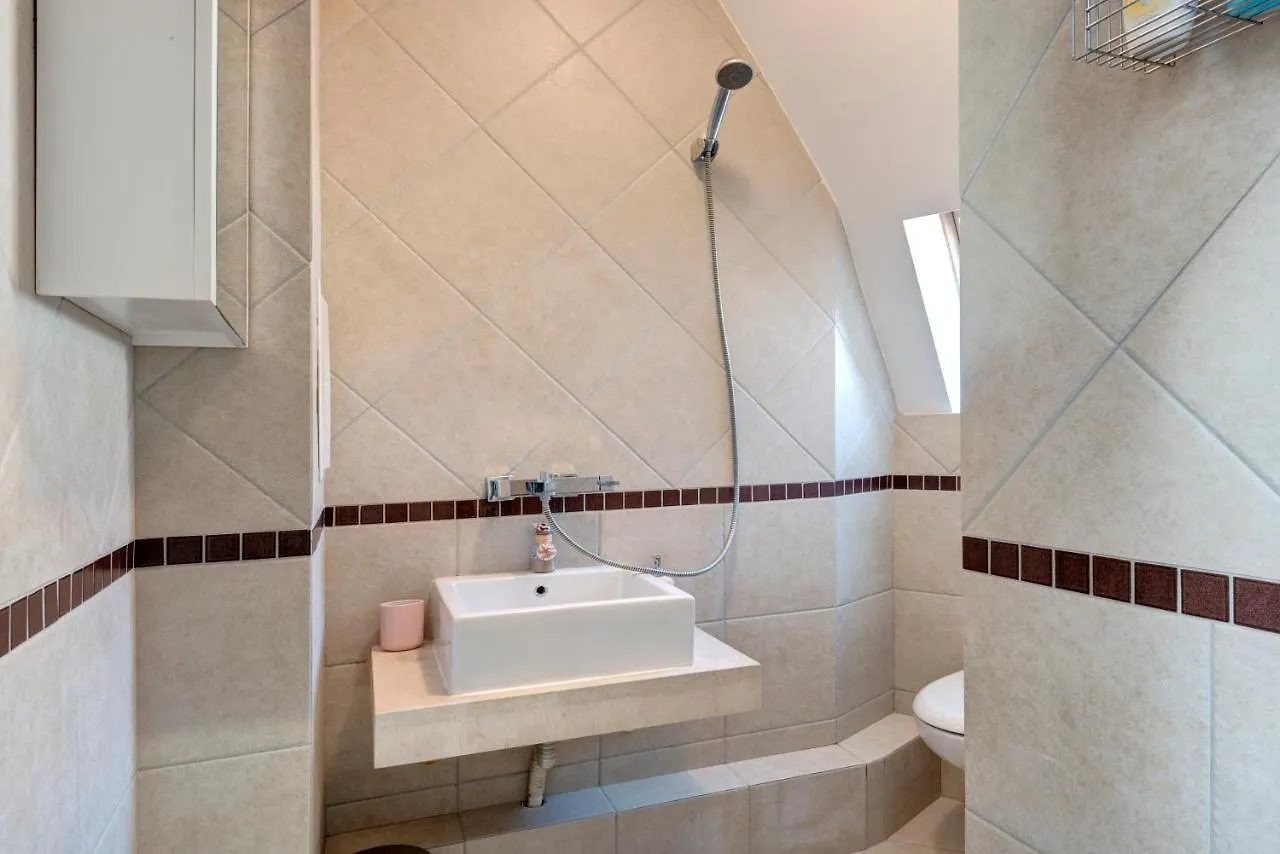 Super Center, Modern Studio Under The Stars Burgas Apartment